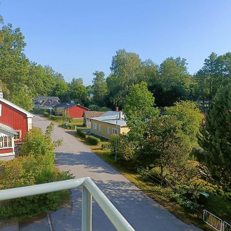 Hieno Kaksio Keskustassa Rauhallisella Alueella Loviisa Exterior foto